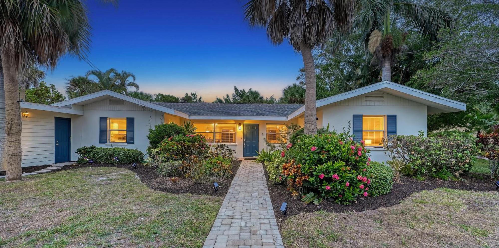 The Palms Cottage - 325 Siesta Key Exterior photo